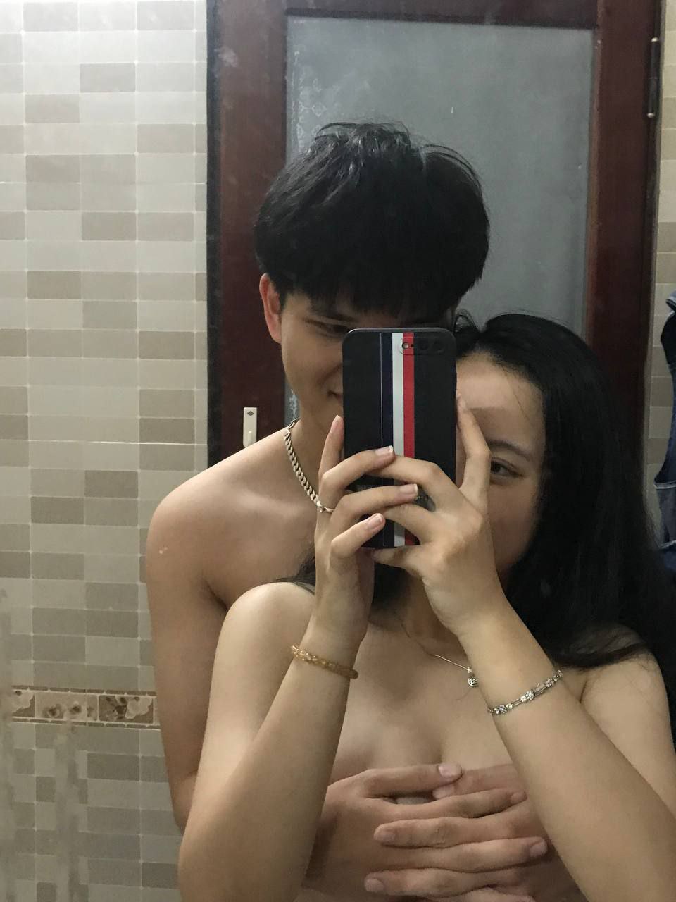 Bà xã hư và những chuyện vụng trộm